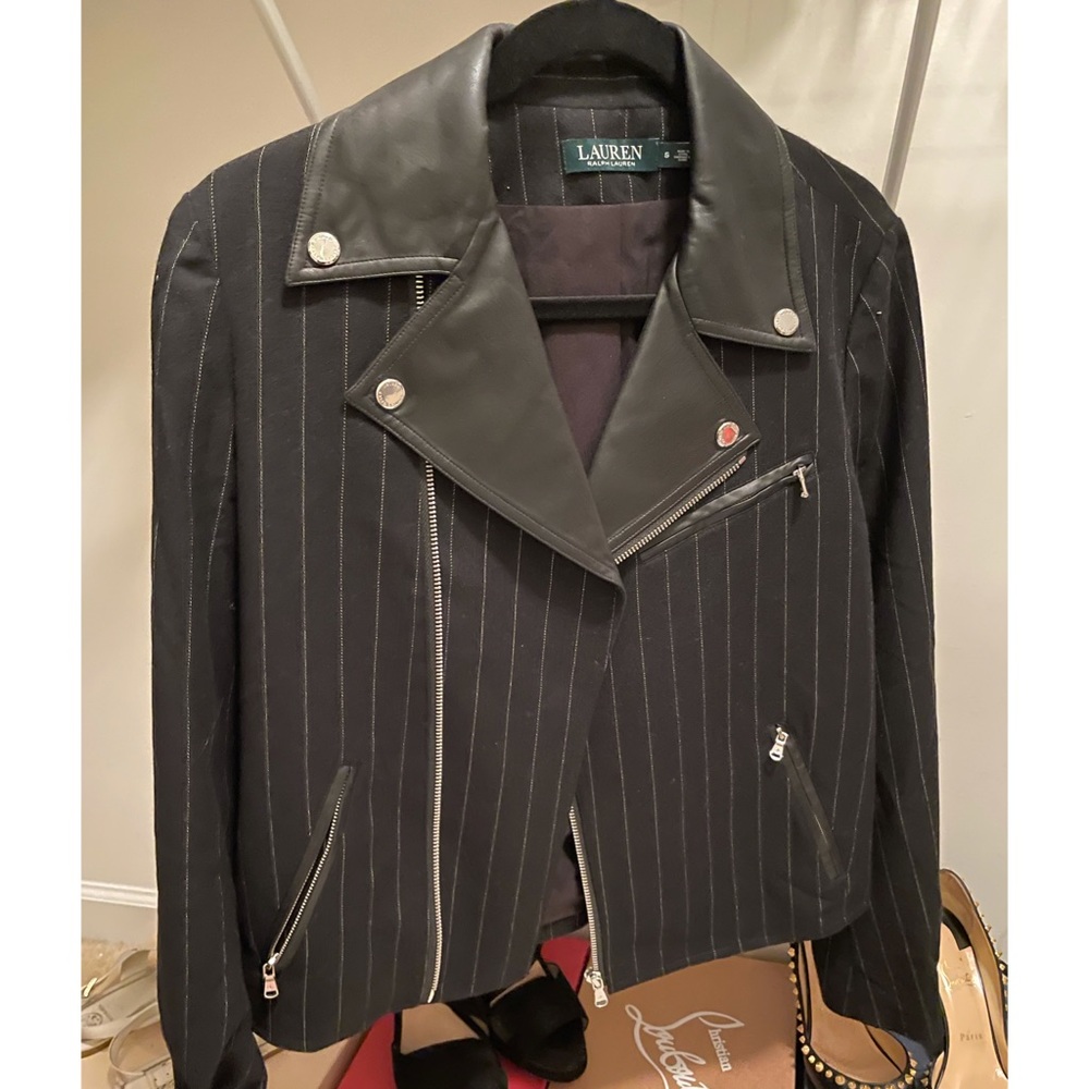 SOLD Ralph Lauren blazer!! Size S-M